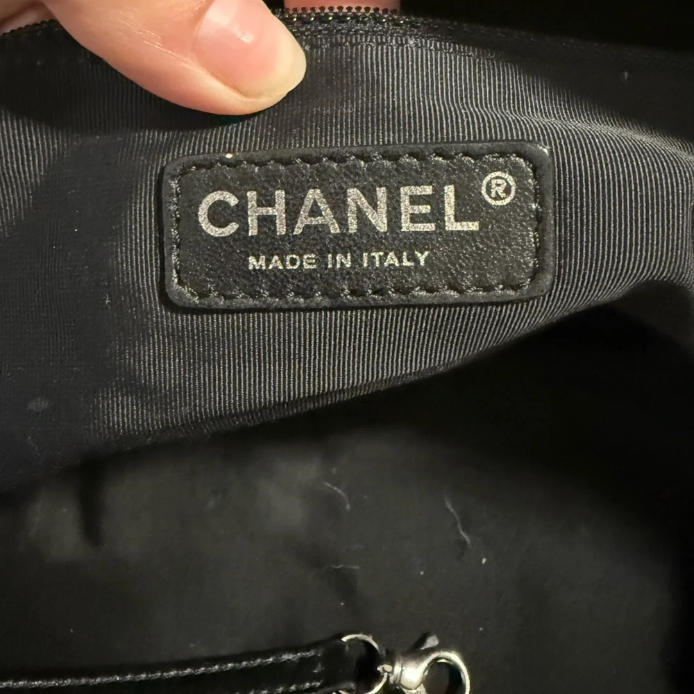 CHANEL Black Leather Backpack - Picture 6 of 16